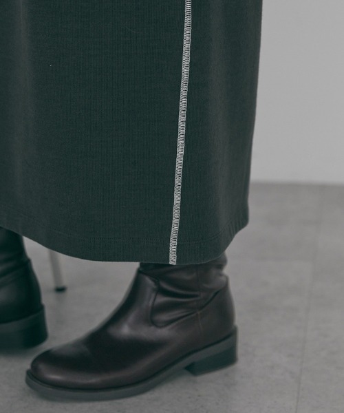 AMERICAN HOLIC(アメリカンホリック)の「スムース起毛ボックスシルエットワンピース(ワンピース・レディース・ライトグレー/チャコールグレー・M/L)」の5枚目の写真