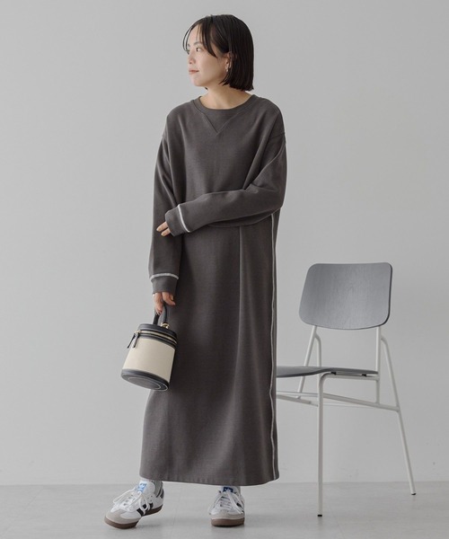AMERICAN HOLIC(アメリカンホリック)の「スムース起毛ボックスシルエットワンピース(ワンピース・レディース・ライトグレー/チャコールグレー・M/L)」の20枚目の写真