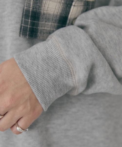 AMERICAN HOLIC(アメリカンホリック)の「スムース起毛ボックスシルエットワンピース(ワンピース・レディース・ライトグレー/チャコールグレー・M/L)」の6枚目の写真