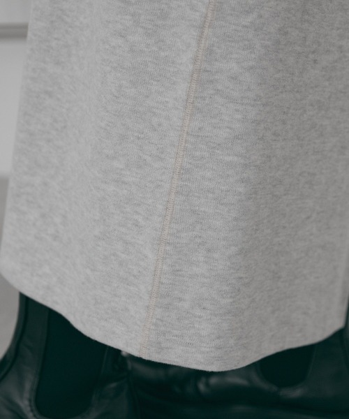 AMERICAN HOLIC(アメリカンホリック)の「スムース起毛ボックスシルエットワンピース(ワンピース・レディース・ライトグレー/チャコールグレー・M/L)」の7枚目の写真