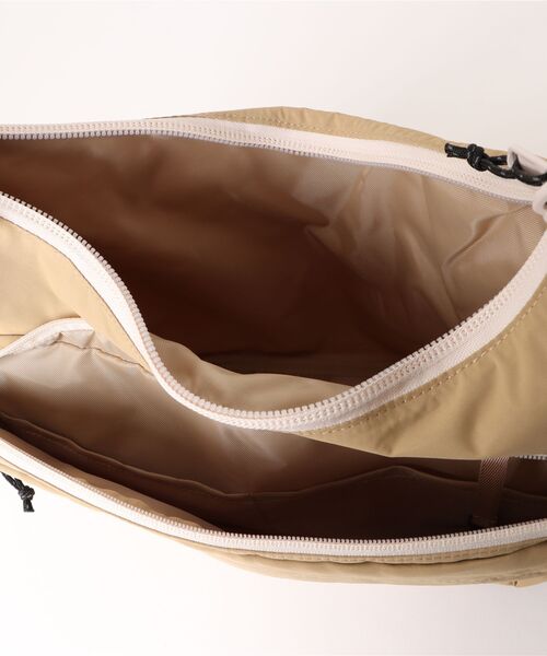 COBMASTER(コブマスター)の「Air WP MOONSHAKE SHOULDER BAG / ショルダーバッグ(ショルダーバッグ・レディース・ベージュ/パープル/ブルー/レッド/グリーン/ブラック・FREE)」の8枚目の写真