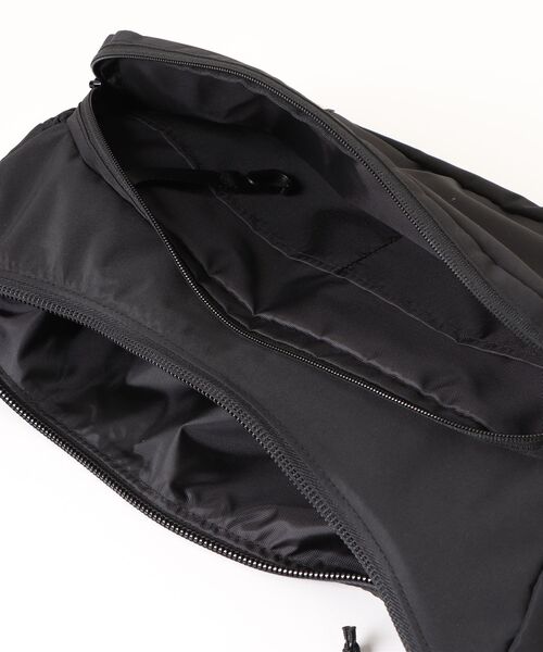 COBMASTER(コブマスター)の「Air WP MOONSHAKE SHOULDER BAG / ショルダーバッグ(ショルダーバッグ・レディース・ベージュ/パープル/ブルー/レッド/グリーン/ブラック・FREE)」の7枚目の写真