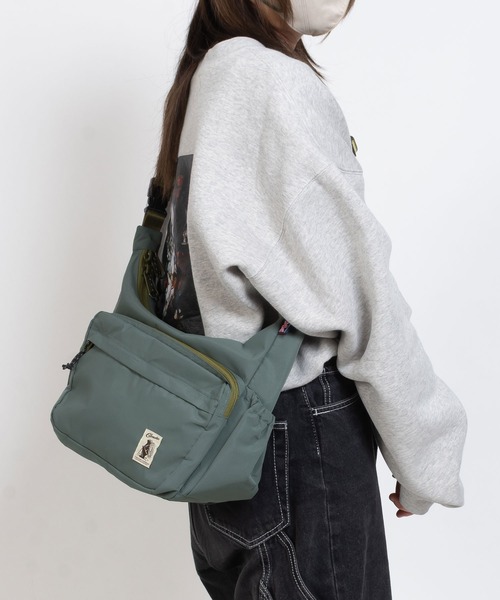 COBMASTER(コブマスター)の「Air WP MOONSHAKE SHOULDER BAG / ショルダーバッグ(ショルダーバッグ・レディース・ベージュ/パープル/ブルー/レッド/グリーン/ブラック・FREE)」の4枚目の写真
