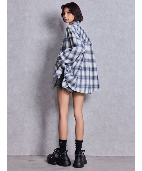 GYDA(ジェイダ)の「bijouチェックシャツ(シャツ/ブラウス・レディース・ベージュ/ネイビー/ピンク・FREE)」の7枚目の写真