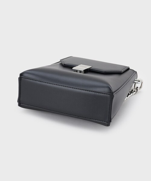 tk.TAKEO KIKUCHI（ティーケータケオキクチ）の「2WAYチェーンフラップショルダーバッグ（ショルダーバッグ・メンズ・ブラック系/ブラック/グレー系1・00）」の10枚目の写真