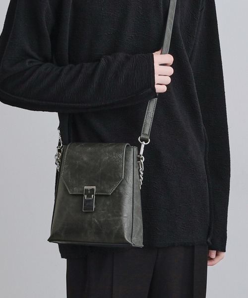 tk.TAKEO KIKUCHI（ティーケータケオキクチ）の「2WAYチェーンフラップショルダーバッグ（ショルダーバッグ・メンズ・ブラック系/ブラック/グレー系1・00）」の3枚目の写真