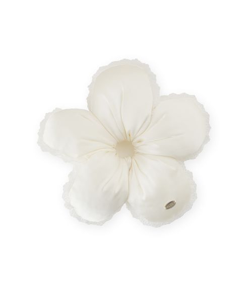 SNIDEL（スナイデル）の「フラワーシュシュ（シュシュ・レディース・アイボリー/ドット/ネイビー・F）」の15枚目の写真