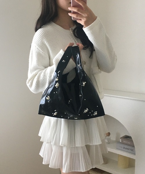 crossi(クロッシー)の「パールデザイン フェイクレザーハンドバッグ(ハンドバッグ・レディース・ブラック・F)」の2枚目の写真