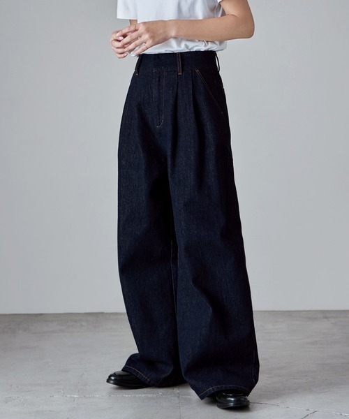 etoll.（エトル）の「ロウデニムウエストタックワイドパンツ（デニムパンツ・レディース・ブルー/ブラック・L/M/S）」の14枚目の写真
