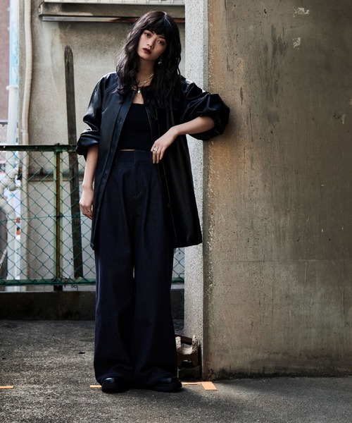 etoll.（エトル）の「ロウデニムウエストタックワイドパンツ（デニムパンツ・レディース・ブルー/ブラック・L/M/S）」の6枚目の写真