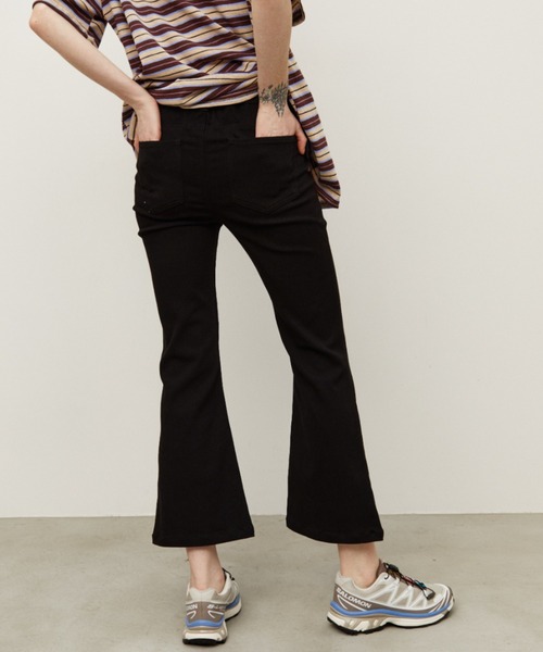 Auntie Rosa Holiday（アンティローザホリデー）の「ストレッチフレアイージーパンツ（その他パンツ・レディース・ブラック・SMALL/MEDIUM）」の7枚目の写真