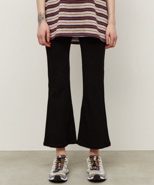 Auntie Rosa Holiday（アンティローザホリデー）の「ストレッチフレアイージーパンツ（その他パンツ・レディース・ブラック・SMALL/MEDIUM）」の4枚目の写真