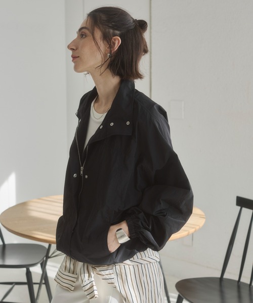 ANGIE（アンジー）の「スタンドカラーナイロンブルゾン（ブルゾン・レディース・アイボリー/ブラック/ベージュ・FREE）」の22枚目の写真