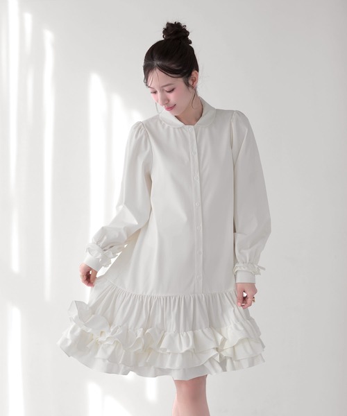 Fit more(フィットモア)の「裾ダブルフリルシャツワンピース(シャツワンピース・レディース・ピンク/ホワイト/ブルー・LONG/SHORT)」の5枚目の写真