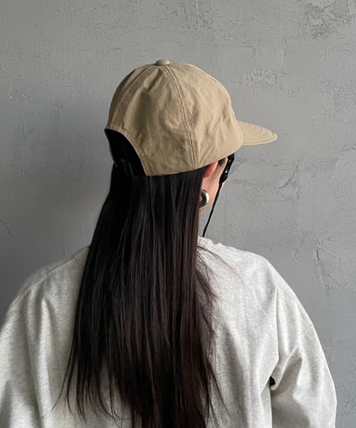 MARMOT（マーモット）の「[Marmot/マーモット] 別注 ブランドロゴ ロングビルキャップ【追加】（キャップ・レディース・ベージュ/チャコールグレー/ブラック・F）」の20枚目の写真