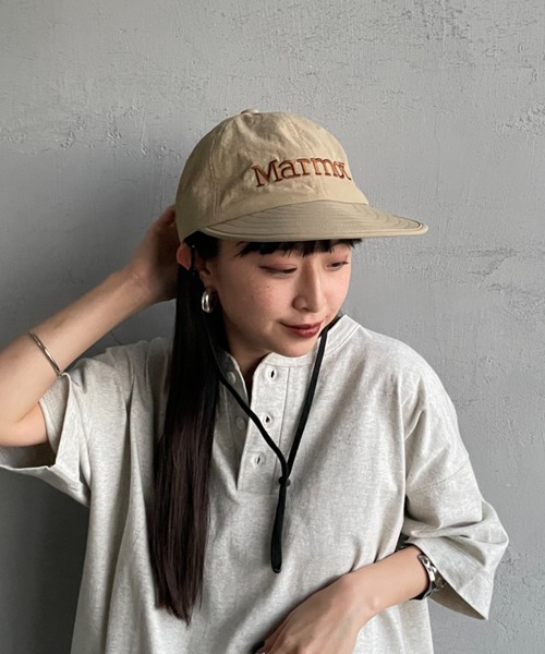 MARMOT（マーモット）の「[Marmot/マーモット] 別注 ブランドロゴ ロングビルキャップ【追加】（キャップ・レディース・ベージュ/チャコールグレー/ブラック・F）」の17枚目の写真