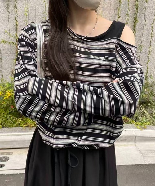 mebole（メボレ）の「ワンショルダーボーダートップス（Tシャツ/カットソー・レディース・ネイビー/ブラック・FREE）」の5枚目の写真