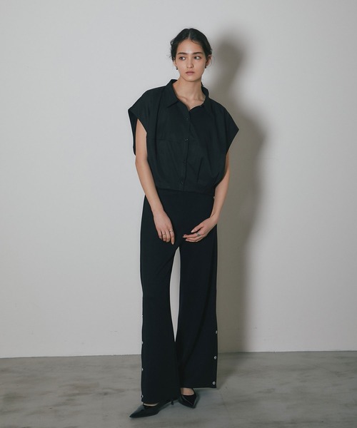 ARVELLIA(アルベリア)の「TUCKED SHORT VEST(シャツ/ブラウス・レディース・ベージュ/ブラック・M)」の7枚目の写真