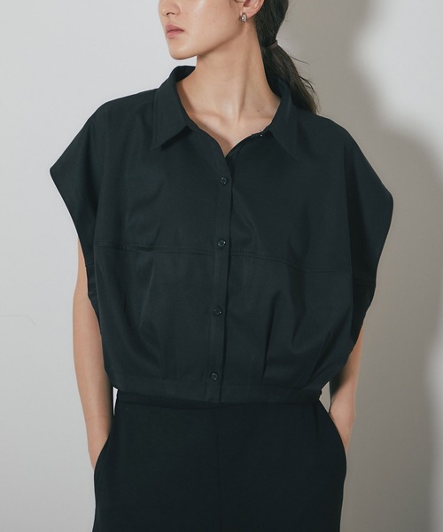 ARVELLIA(アルベリア)の「TUCKED SHORT VEST(シャツ/ブラウス・レディース・ベージュ/ブラック・M)」の9枚目の写真