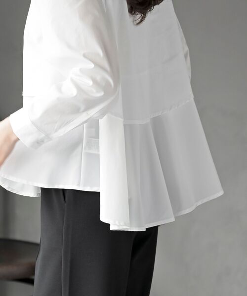 rps(アールピーエス)の「裾レイヤーブラウス(シャツ/ブラウス・レディース・チャコールグレー/ブラック/オフホワイト・フリー)」の5枚目の写真