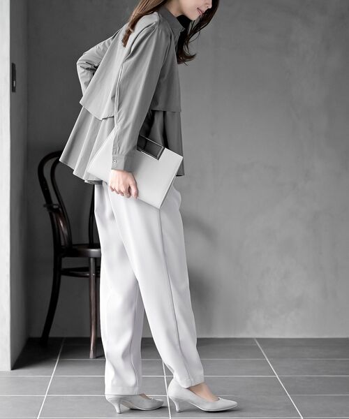 rps(アールピーエス)の「裾レイヤーブラウス(シャツ/ブラウス・レディース・チャコールグレー/ブラック/オフホワイト・フリー)」の12枚目の写真