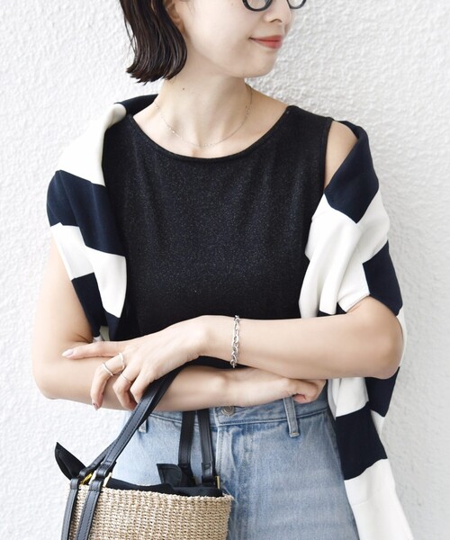 SHIPS（シップス）の「〈手洗い可能〉ラメ 2WAY ノースリーブ プルオーバー（タンクトップ・レディース・ブラック/ベージュ系/ホワイト/ブラウン/ダークグレー・ONE SIZE）」の2枚目の写真