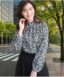 レトロフラワープリント フリルネックブラウス/洗濯機で洗える/WEB限定サイズあり