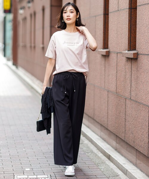 ANY SIS(エニィスィス)の「ビジュープリント Tシャツ(Tシャツ/カットソー・レディース・ライトグリーン系/ベージュ系/ホワイト系・MEDIUM)」の17枚目の写真