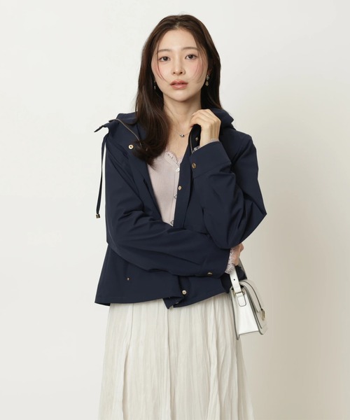 Apuweiser-riche（アプワイザーリッシェ）の「バックリボンフードブルゾン（その他アウター・レディース・ネイビー・2/1）」の2枚目の写真