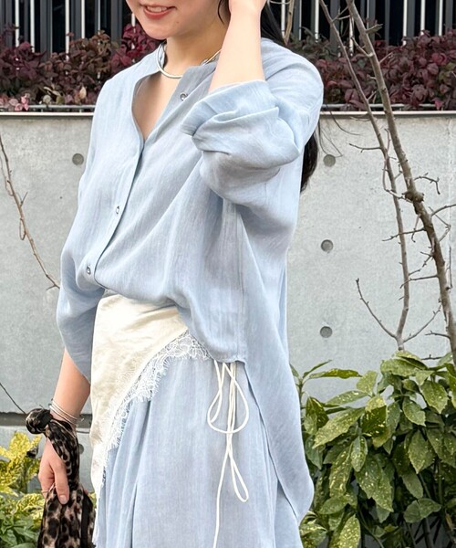 MICO COULIER（ミコクリエ）の「シアーデニムバンドカラーシャツ（シャツ/ブラウス・レディース・ネイビー/サックスブルー・38）」の6枚目の写真