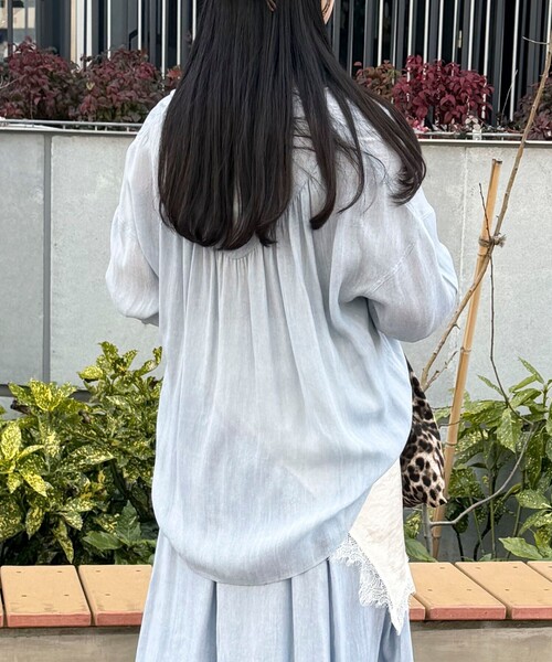 MICO COULIER（ミコクリエ）の「シアーデニムバンドカラーシャツ（シャツ/ブラウス・レディース・ネイビー/サックスブルー・38）」の8枚目の写真