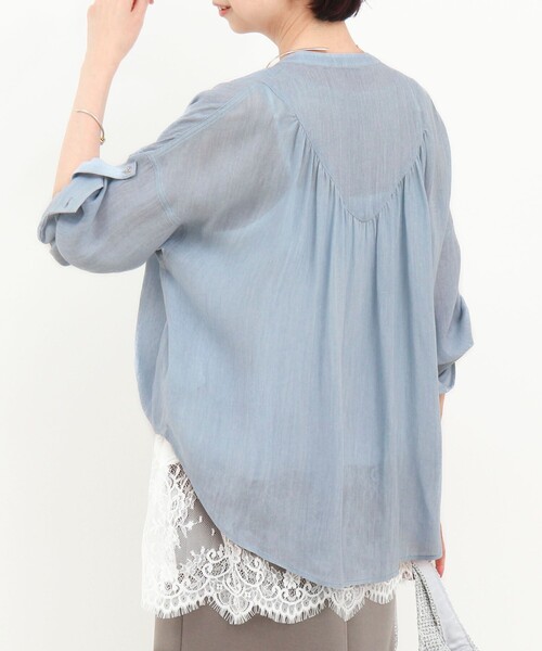 MICO COULIER（ミコクリエ）の「シアーデニムバンドカラーシャツ（シャツ/ブラウス・レディース・ネイビー/サックスブルー・38）」の22枚目の写真