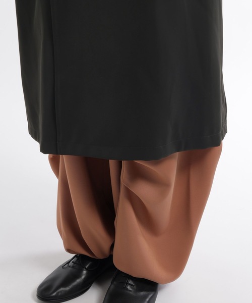 HARE(ハレ)の「TOROMIオーバーコート(HARE)(トレンチコート・メンズ・ブラック/グリーン・FREE)」の20枚目の写真