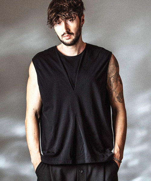 NO ID.(ノーアイディ)の「【NO ID.】Center Tuck Sleeveless Pullover / センタータックスリーブレスプルオーバー(Tシャツ/カットソー・メンズ・グレー/ホワイト/ブラック・ONE SIZE)」の1枚目の写真