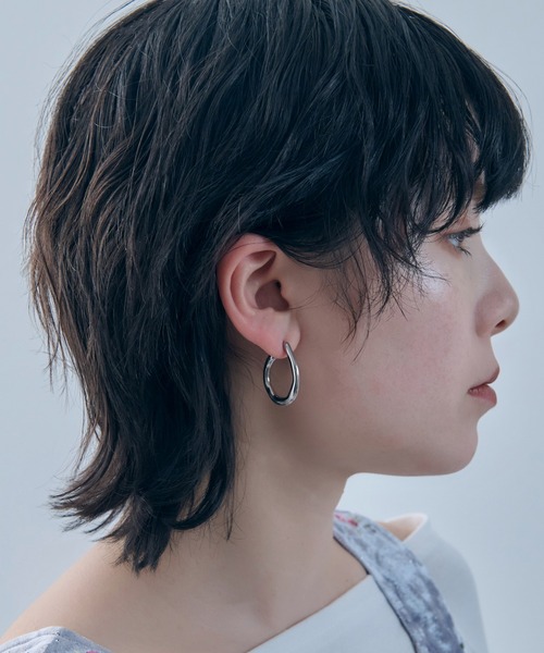 GOLDY(ゴールディ)の「【金属アレルギー軽減】ニュアンス ワイド フープ ステンレスピアス(ピアス(両耳用)・レディース・シルバー/ゴールド・FREE)」の13枚目の写真