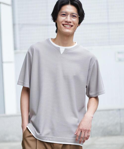 THE SHOP TK (ザ ショップ ティーケー )の「【一枚でコーディネートが完成!】レイヤード風 キーネック 半袖Tシャツ 洗濯機OK(Tシャツ/カットソー・メンズ・ダークブラウン/ブルーグリーン/ブラック/オフホワイト/ネイビー/ライトグレー/モスグリーン/ライトベージュ・04/02/03)」の9枚目の写真