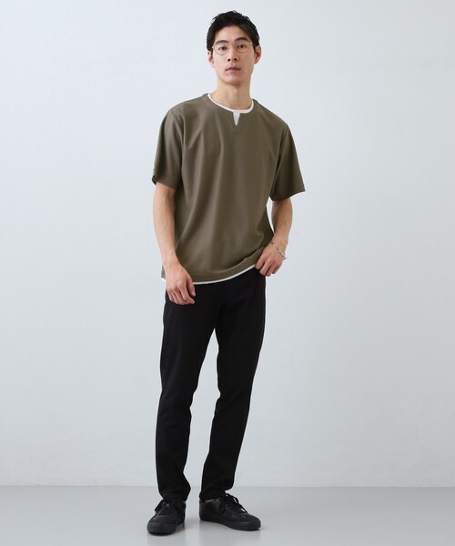 THE SHOP TK (ザ ショップ ティーケー )の「【一枚でコーディネートが完成!】レイヤード風 キーネック 半袖Tシャツ 洗濯機OK(Tシャツ/カットソー・メンズ・ダークブラウン/ブルーグリーン/ブラック/オフホワイト/ネイビー/ライトグレー/モスグリーン/ライトベージュ・04/02/03)」の14枚目の写真
