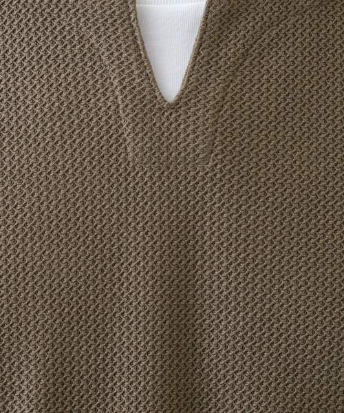 THE SHOP TK (ザ ショップ ティーケー )の「【一枚でコーディネートが完成!】レイヤード風 キーネック 半袖Tシャツ 洗濯機OK(Tシャツ/カットソー・メンズ・ダークブラウン/ブルーグリーン/ブラック/オフホワイト/ネイビー/ライトグレー/モスグリーン/ライトベージュ・04/02/03)」の15枚目の写真