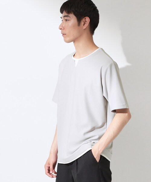 THE SHOP TK (ザ ショップ ティーケー )の「【一枚でコーディネートが完成!】レイヤード風 キーネック 半袖Tシャツ 洗濯機OK(Tシャツ/カットソー・メンズ・ダークブラウン/ブルーグリーン/ブラック/オフホワイト/ネイビー/ライトグレー/モスグリーン/ライトベージュ・04/02/03)」の22枚目の写真