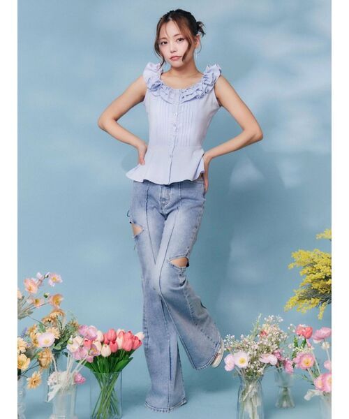 EATME(イートミー)の「フリルネックペプラムTOP(シャツ/ブラウス・レディース・ブルー/オフホワイト/ピンク・FREE)」の20枚目の写真