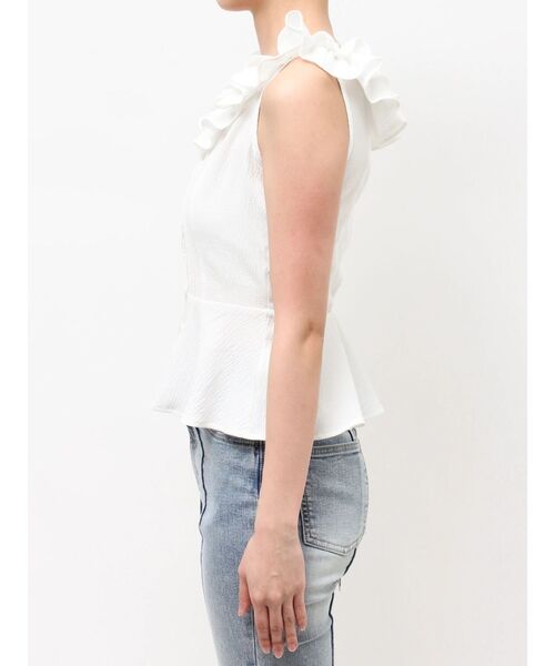 EATME(イートミー)の「フリルネックペプラムTOP(シャツ/ブラウス・レディース・ブルー/オフホワイト/ピンク・FREE)」の12枚目の写真