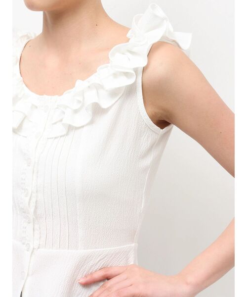 EATME(イートミー)の「フリルネックペプラムTOP(シャツ/ブラウス・レディース・ブルー/オフホワイト/ピンク・FREE)」の15枚目の写真