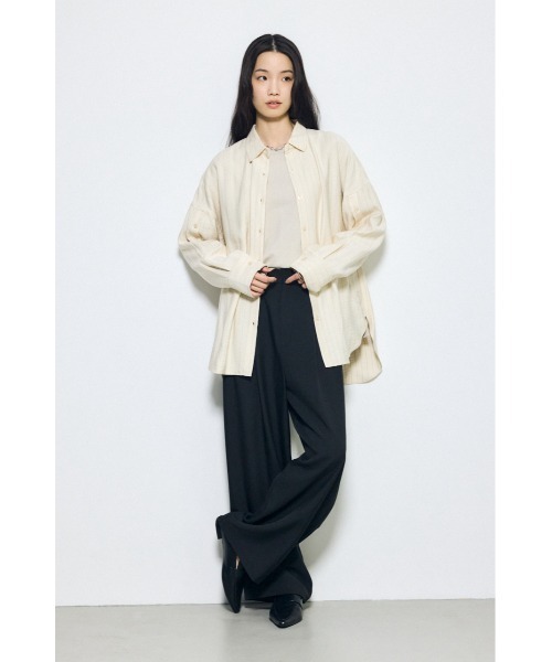 AZUL by moussy(アズールバイマウジー)の「スリーブボタンストライプシャツ(シャツ/ブラウス・レディース・ブルー系その他3/ベージュ系その他/ブルー系その他・SMALL/MEDIUM)」の8枚目の写真