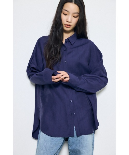 AZUL by moussy(アズールバイマウジー)の「スリーブボタンストライプシャツ(シャツ/ブラウス・レディース・ブルー系その他3/ベージュ系その他/ブルー系その他・SMALL/MEDIUM)」の15枚目の写真