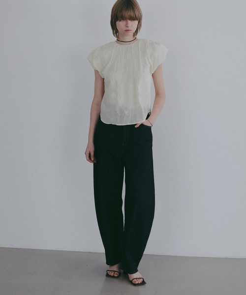 MANOF(マノフ)の「DOT EMBROIDERY BLOUSE(シャツ/ブラウス・レディース・ブラック/アイボリー/ベージュ・F)」の15枚目の写真