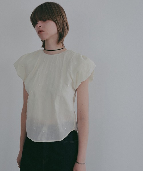 MANOF(マノフ)の「DOT EMBROIDERY BLOUSE(シャツ/ブラウス・レディース・ブラック/アイボリー/ベージュ・F)」の14枚目の写真