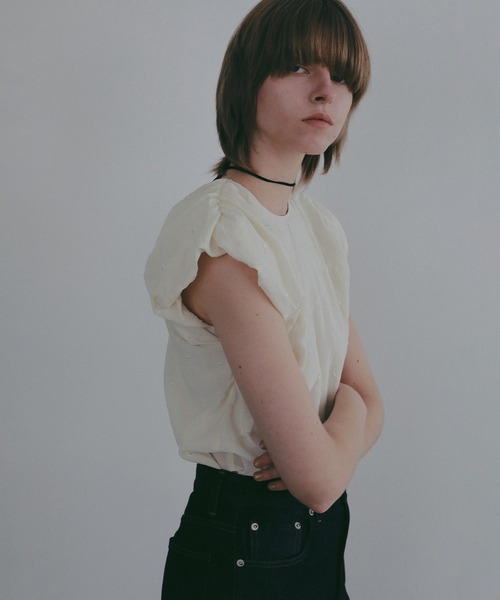 MANOF(マノフ)の「DOT EMBROIDERY BLOUSE(シャツ/ブラウス・レディース・ブラック/アイボリー/ベージュ・F)」の10枚目の写真