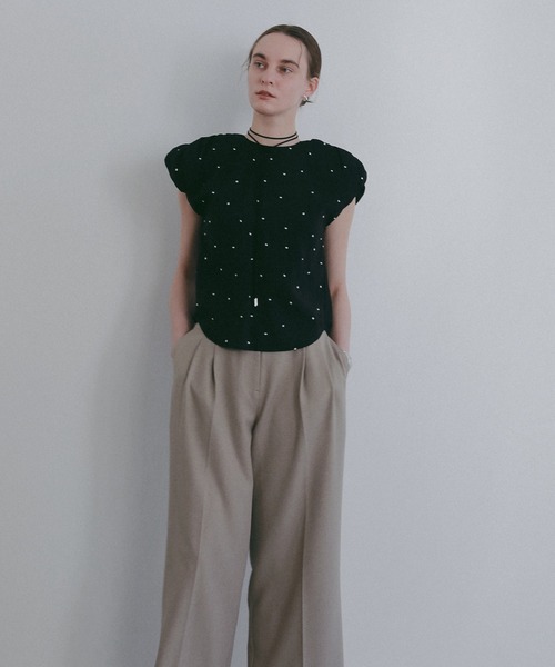 MANOF(マノフ)の「DOT EMBROIDERY BLOUSE(シャツ/ブラウス・レディース・ブラック/アイボリー/ベージュ・F)」の22枚目の写真