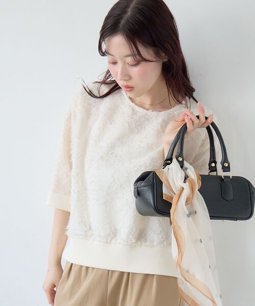 le.coeur blanc（ルクールブラン）の「《WEB限定アイテム》シフォンアソート柄スカーフ（バンダナ/スカーフ・レディース・ブラウン系その他2/ブルー系その他4/ホワイト系その他・FREE）」の4枚目の写真