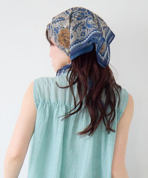 le.coeur blanc（ルクールブラン）の「《WEB限定アイテム》シフォンアソート柄スカーフ（バンダナ/スカーフ・レディース・ブラウン系その他2/ブルー系その他4/ホワイト系その他・FREE）」の18枚目の写真